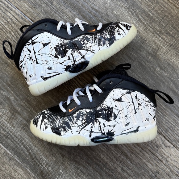 Nike Other - Nike air foamposite one shattered backboard white black 7c